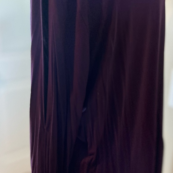 Women's Purple V-Neck Top - Picture 4 of 10